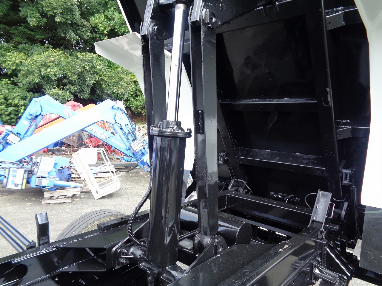 サムネイル画像11 登録在庫リスト  No.9658いすゞ フォワード 平成28年 TKG-FRR90S1