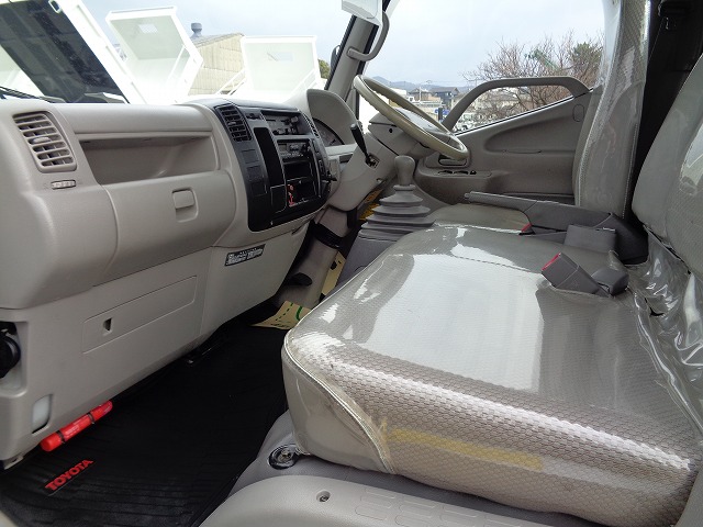 サムネイル画像13 登録在庫リスト No.9981トヨタ ダイナ 平成17年 PB-XZU346