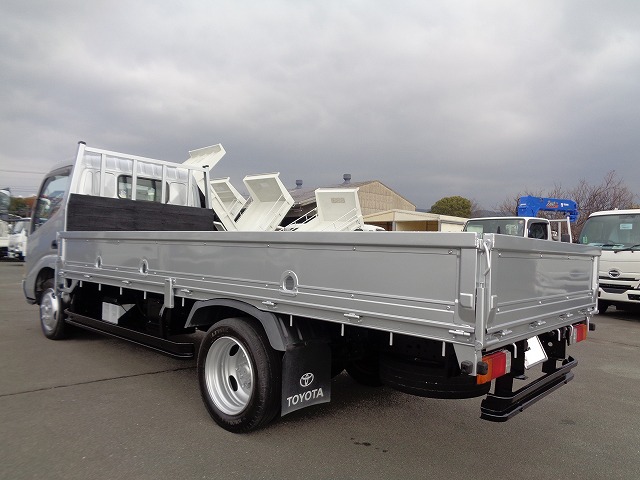 サムネイル画像4 登録在庫リスト No.9981トヨタ ダイナ 平成17年 PB-XZU346