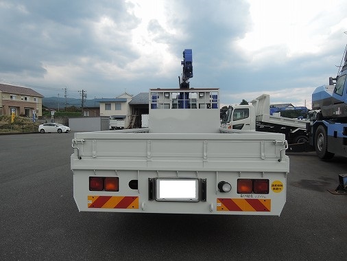 納車画像2 ご成約ありがとうございます 2014年7月31日 福岡県 S様。 新車4tクレーン付重機運搬車仕様を納車させていただきました。
■いすゞフォワード H26年 LKG-FTR90S2
■タダノクレーン ZE364SLHR ハイジャッキ・4段ブーム・ラジコン・フックイン
●ボデーリア重機運搬仕様・ブル掛け3方アオリ・リア支柱立て・床面アピトン二重張・鳥居鉄板張・工具箱×2・他